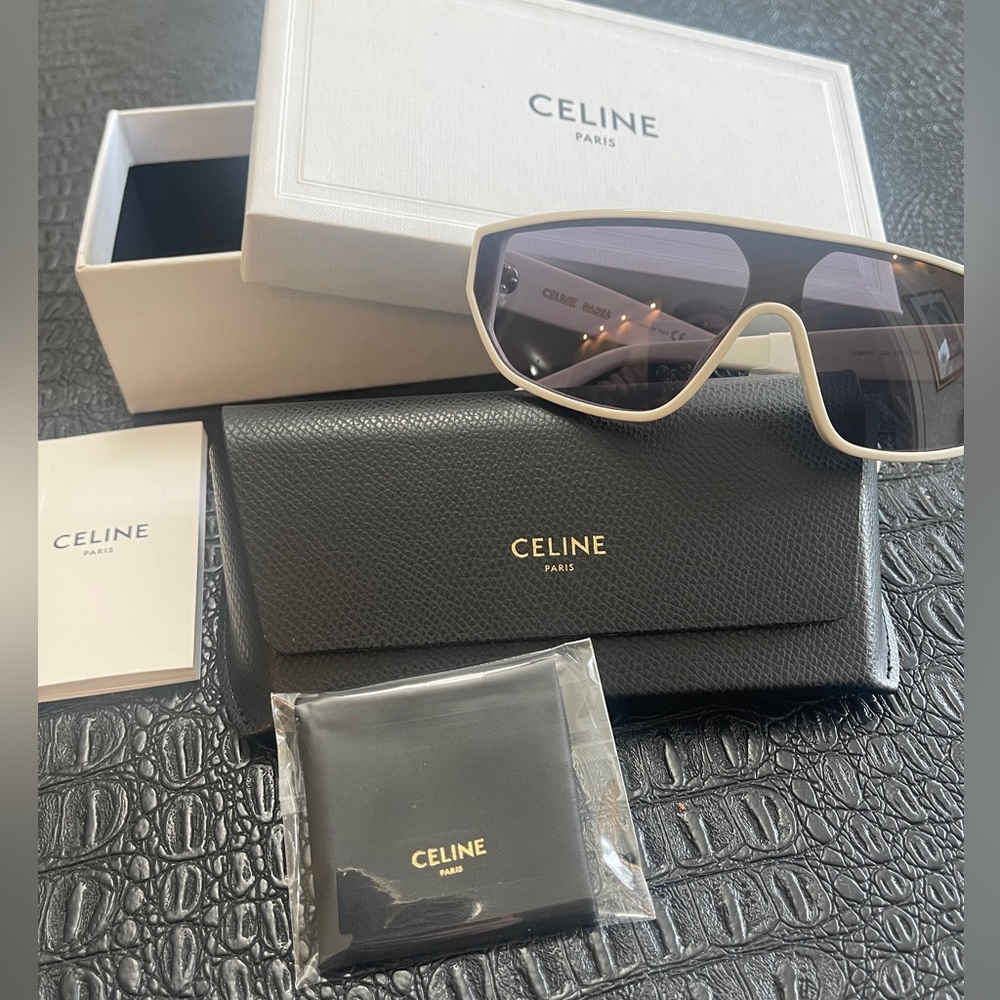 Celine White Sunglasses Modern Style White Frame 
#CL401931 25A 0000 135 *3 G